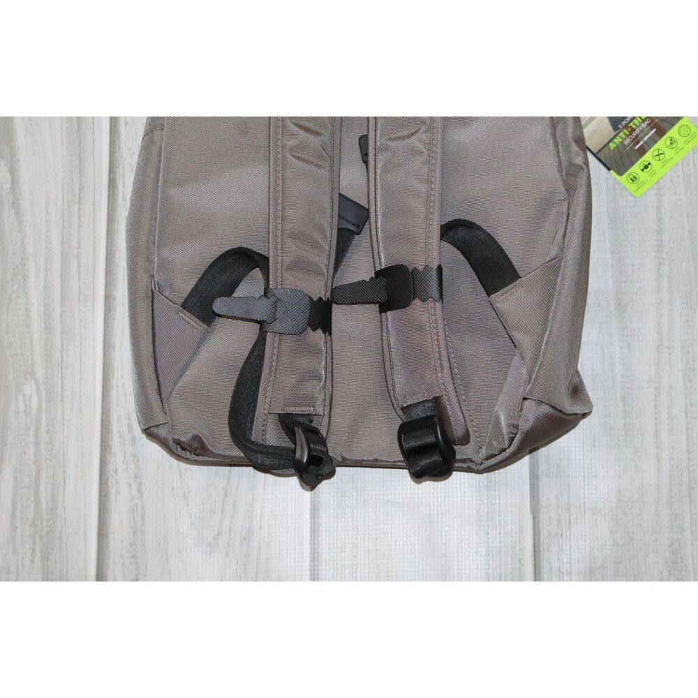 NEW Travelon Anti Theft Classic Backpack 5 Point Security Bag Travel Hazelnut - Picture 6 of 8